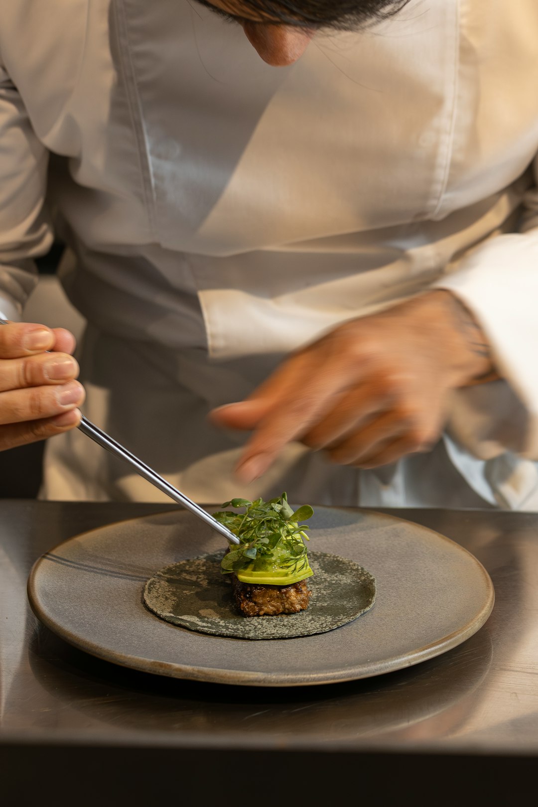 Cocina de autor del chef Freddy Monteros de Erizo de Mar, Guadalajara, Jalisco, México.
